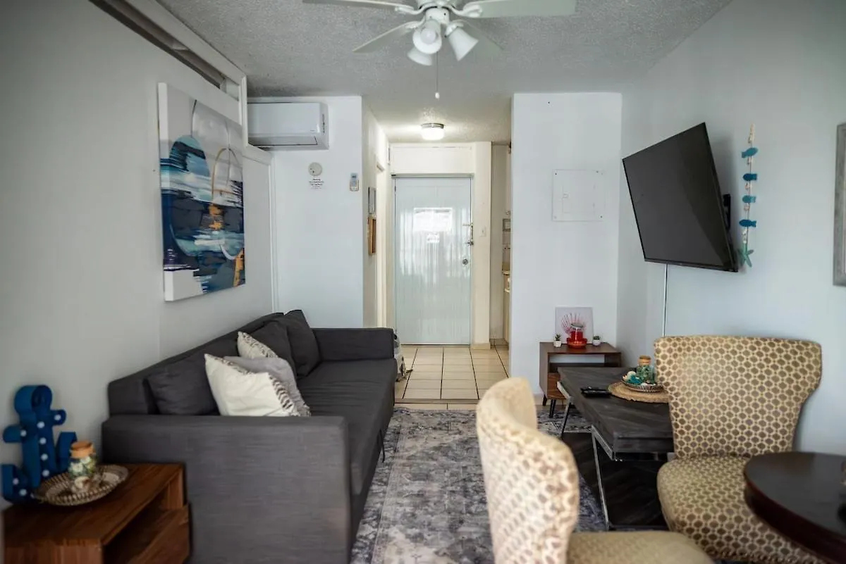 Isla Verde Beachfront With Pool- Near Foxwoods San Juan